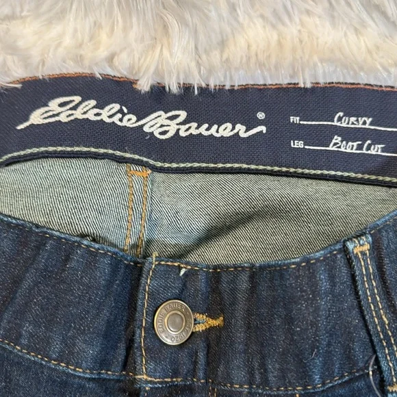NWT, Eddie Bauer Blue Boot-cut stretch Jeans with Classic Stitching, size 18W - Picture 8 of 13